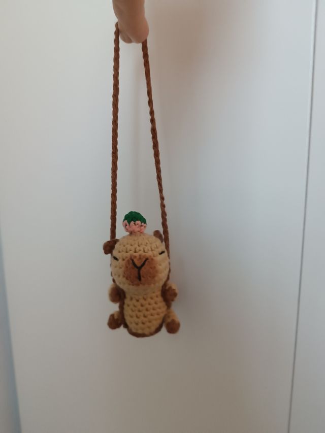 Amigurumi  colgante capibara