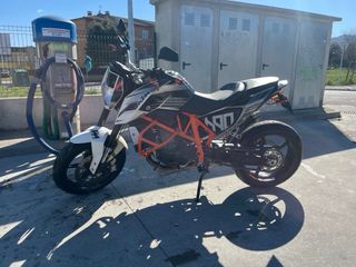 Ktm duke 690 A2 2012