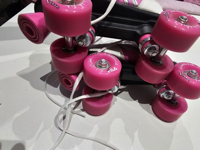 PATINES 4 RUEDAS MUJER
