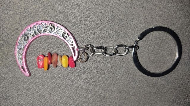 4 Originales llaveros luna y piedras naturales