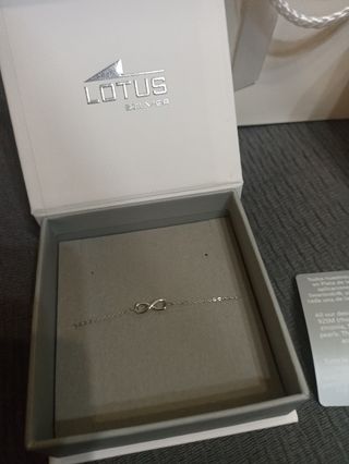 Pulsera Lotus infinito a estrenar.