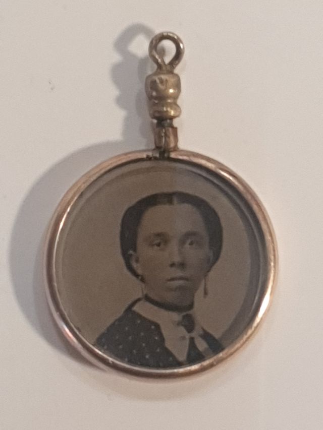 Colgante oro 14k siglo XIX con ferrotipos