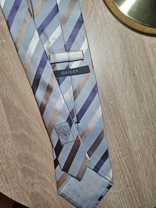 Corbata Gucci de seda
 Gris Multicolor