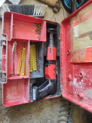 Hilti dx400b
