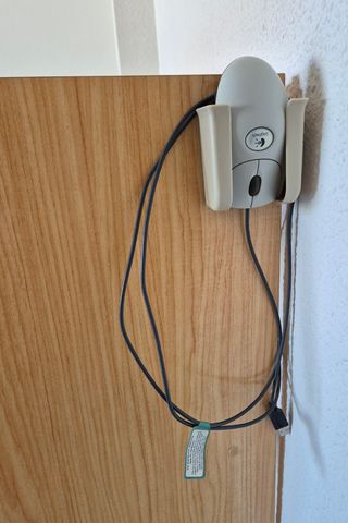 Mesa ordenador y estudio con ruedas + regalo