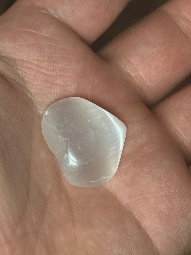 Cuoricino in selenite