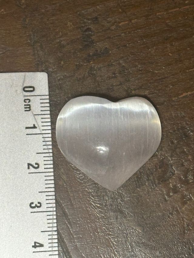 Cuoricino in selenite