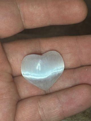 Cuoricino in selenite