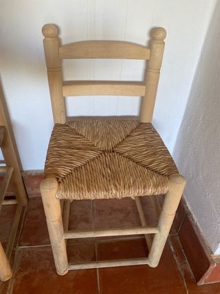 Sillas madera y enea