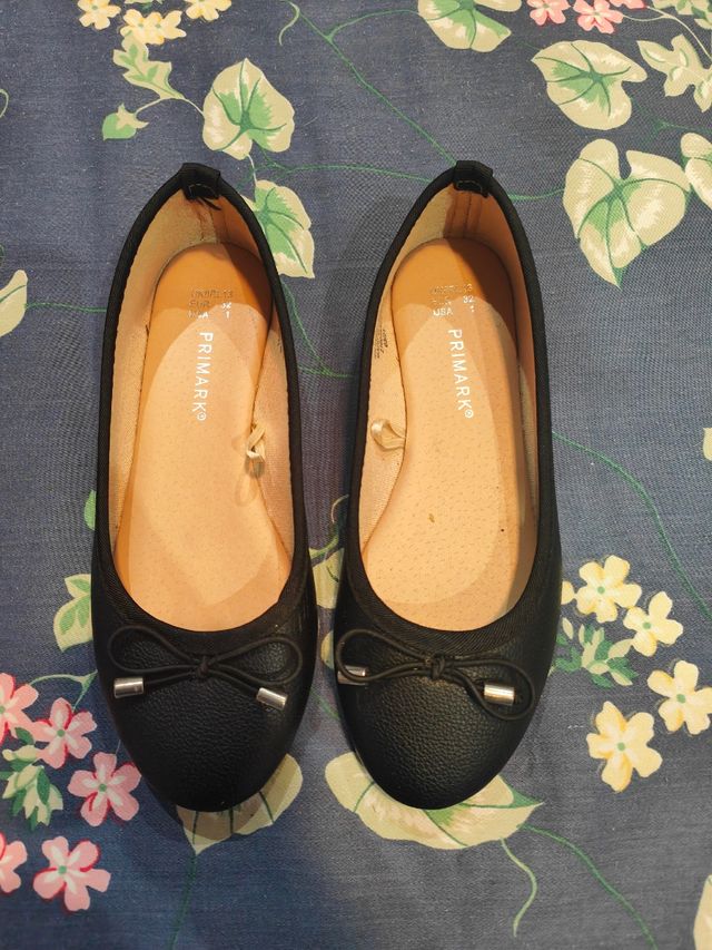 Manoletinas negras Primark - talla 32