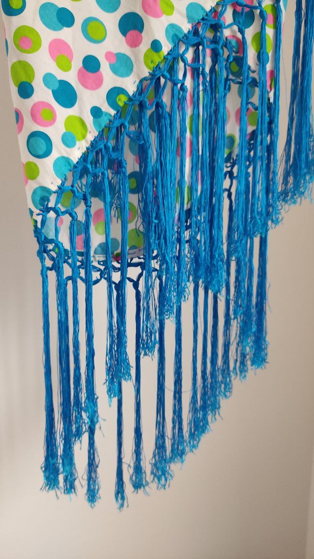 Mantoncillo flamenca de lunares de colores