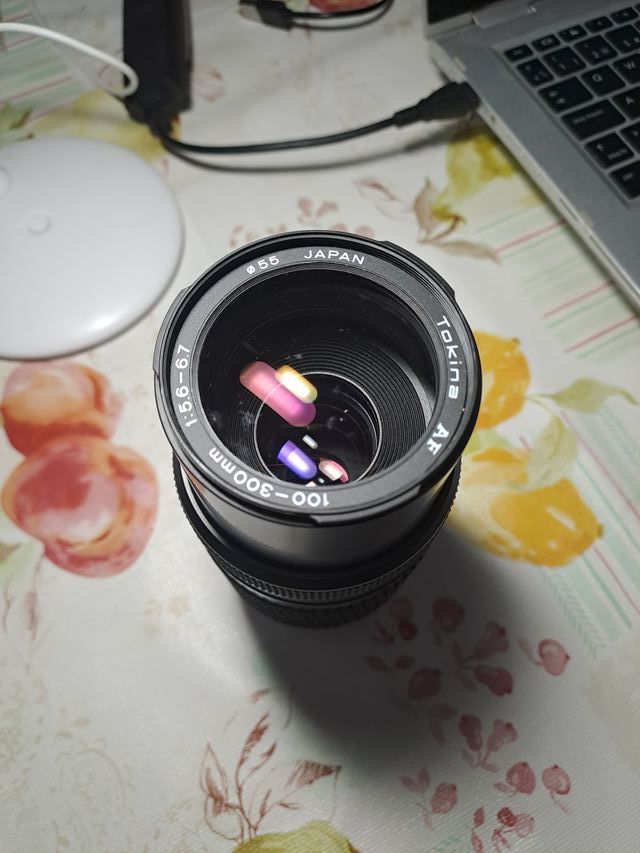 Objetivo Tokina AF 100-300mm 1:5.6-6.7