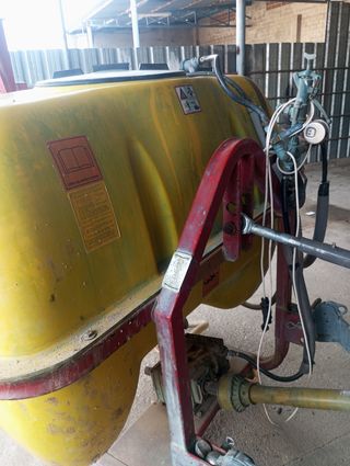 Pulverizador agrícola ST-600