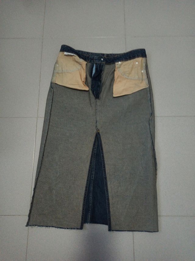 Falda vaquera  larga talla 40.