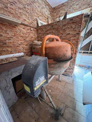 Hormigonera guy noel B180 ,RECOGER EN GIJON 134L