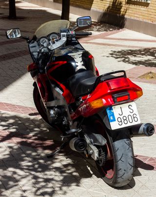 Kawasaki ZZR600 - Moto