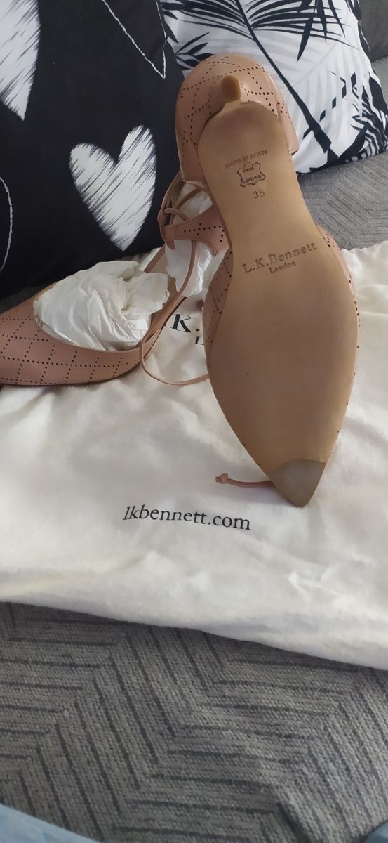 Zapatos LK Bennett beige tacón 38