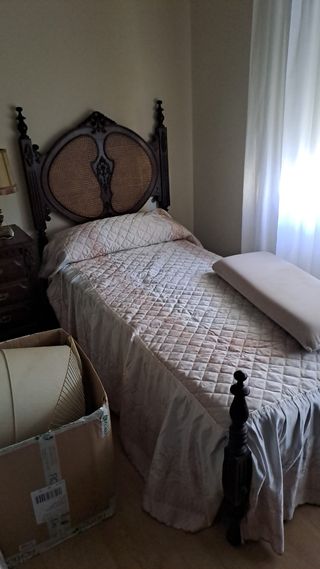 Cama completa: colchón, somier y cabezal