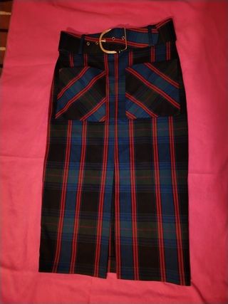 Falda midi Zara cuadros rojos y azules - Talla S