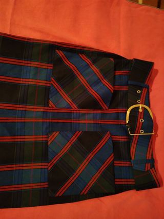 Falda midi Zara cuadros rojos y azules - Talla S