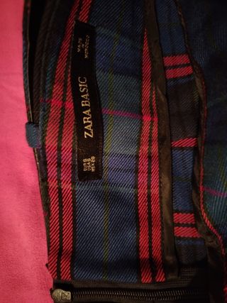 Falda midi Zara cuadros rojos y azules - Talla S