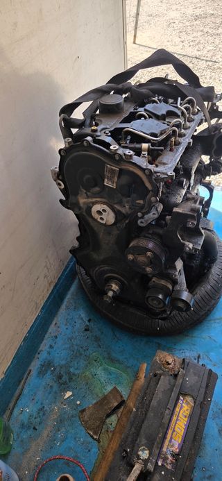 Motor Nissan Primastar 2.0