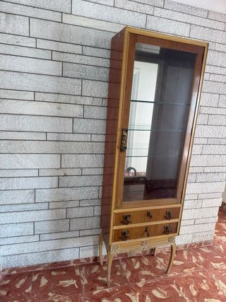 Mueble de salon vitrina 
