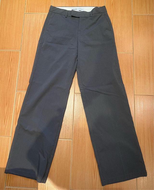 Pantalones Bershka Gris - Talla 4