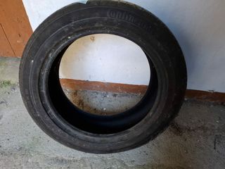 Neumático Continental 215/55 R18