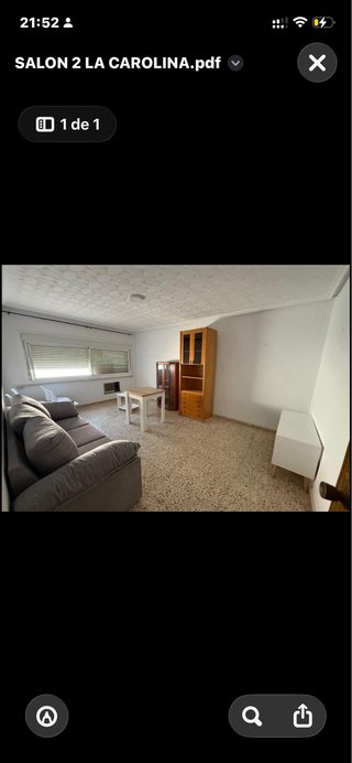 Piso céntrico amplio con 3 habitaciones.
