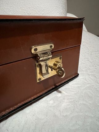 Maletín vintage Loewe marrón