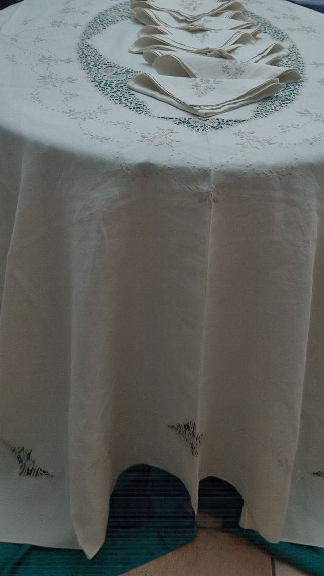 Tovaglia in lino Cantù