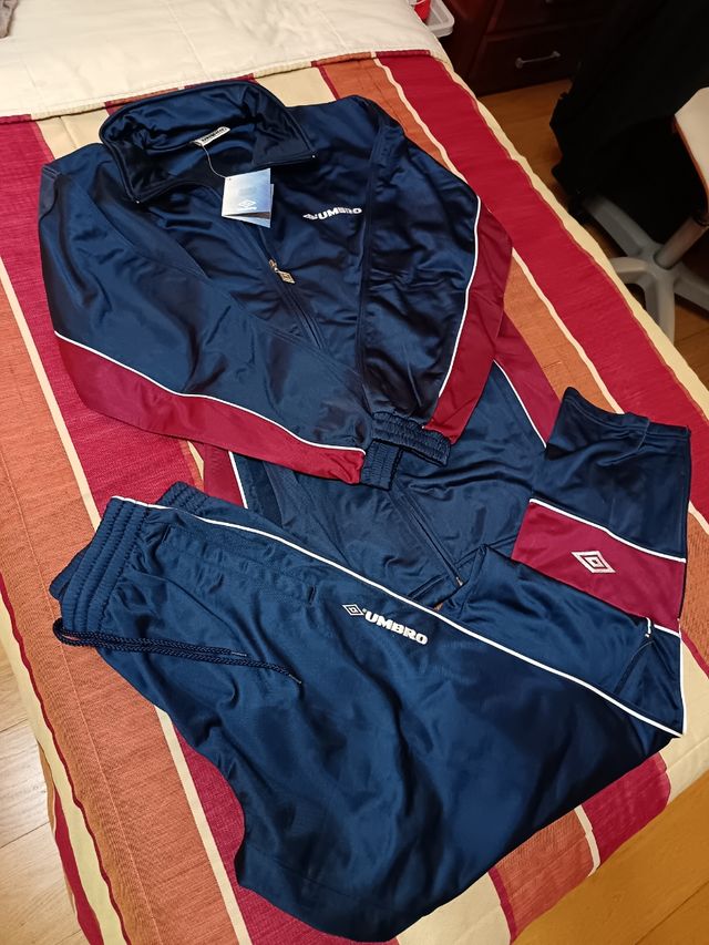 Chándal Umbro vintage azul y rojo