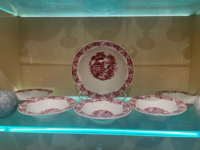 JUEGO DE PORCELANA ANTIGUA SAN CLAUDIO OVIEDO