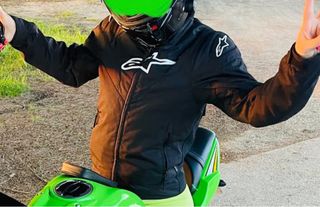 Cazadora alpinestar negra