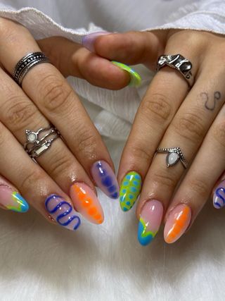 Manicuras, pedicuras y depilación.