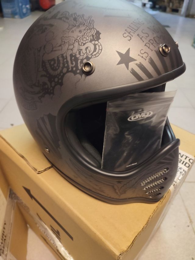 Casco dmd SEVENTYFIVE