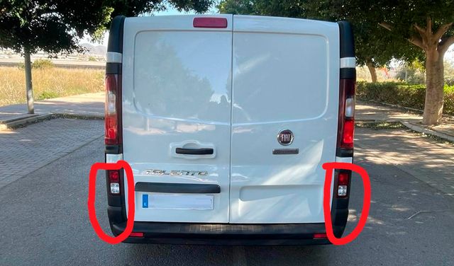 Puntas,paragolpes trasero TRAFIC3,VIVAROB,NV300