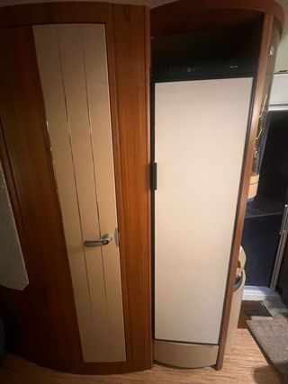 Caravana Hobby Premium 560 UL