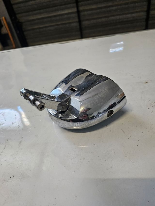 Faro delantero tipo chopper