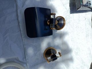 Portarrollos y percha baño - metal negro/dorado