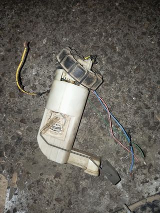 Bomba de combustible Citroen saxo