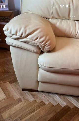 Sofá piel beige 2 plazas