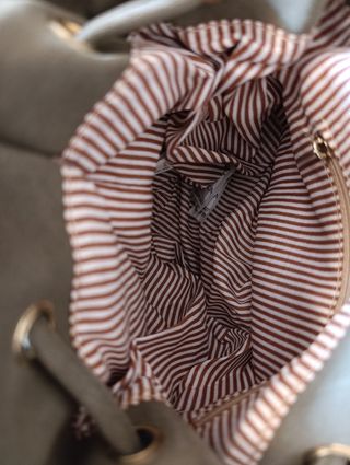 Zaino verde oliva con nappine