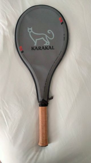 Raqueta de tenis karakal