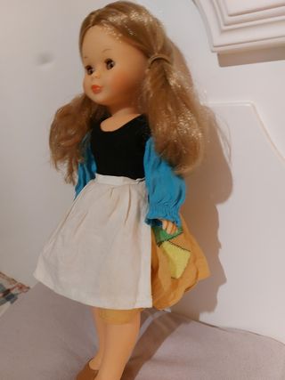 Muñeca Nancy vestido años 70 cenicienta. 