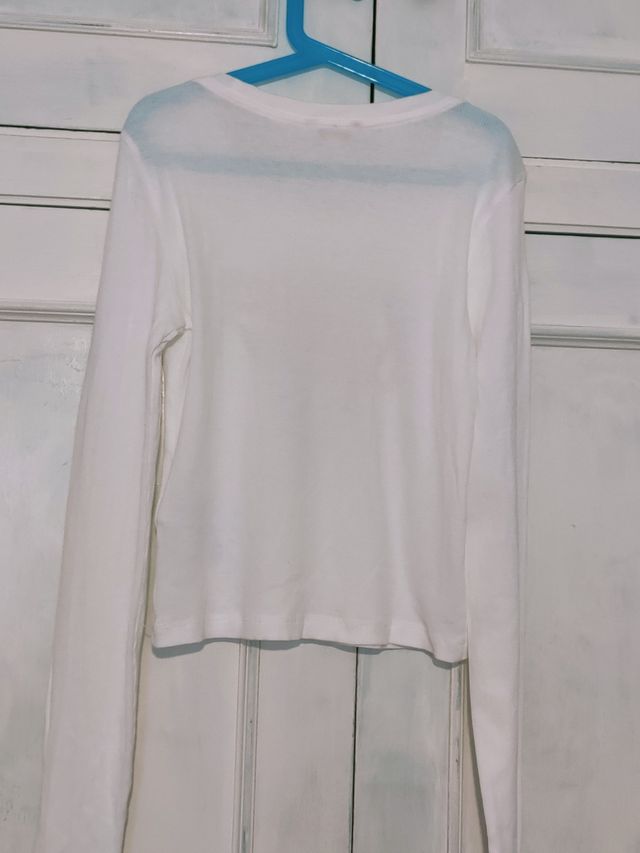 Camiseta blanca manga larga acanalada de GUESS 
