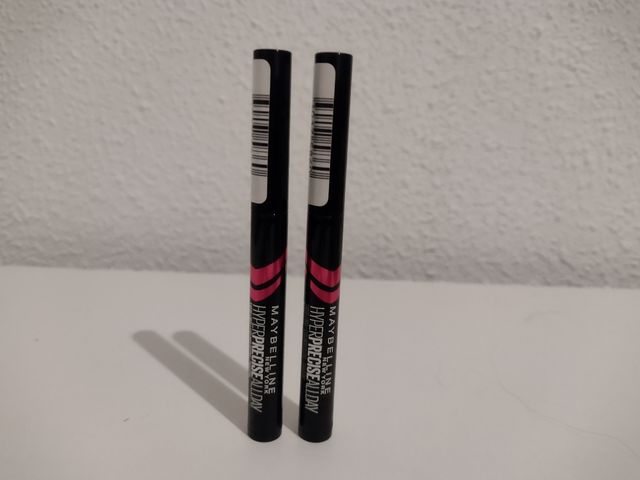 2 Delineadores Maybelline Hyper Precise All Day