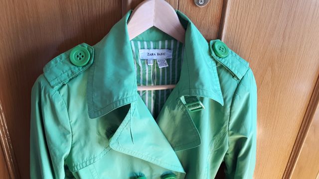 Gabardina Zara Basic verde