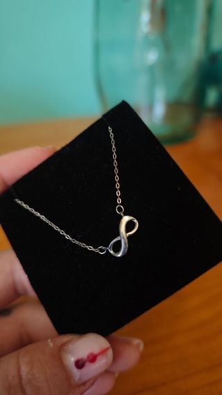 collar de plata infinito